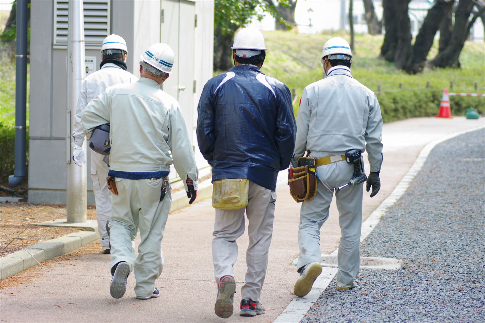 求人への応募を歓迎 | 東京で電気工事の求人なら株式会社山崎産業
